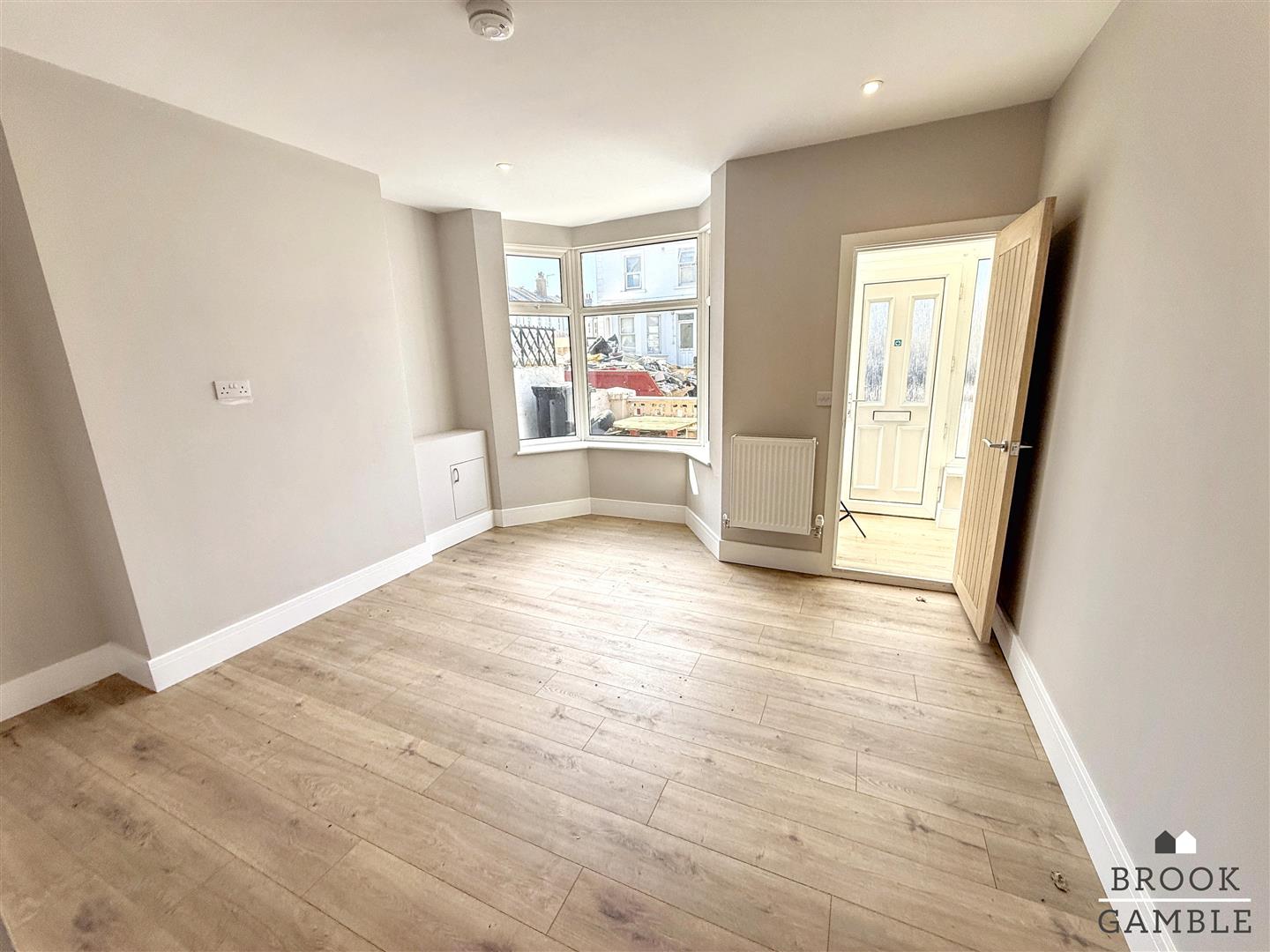 2 Bedroom House. Beamsley Road in Eastbourne,  5